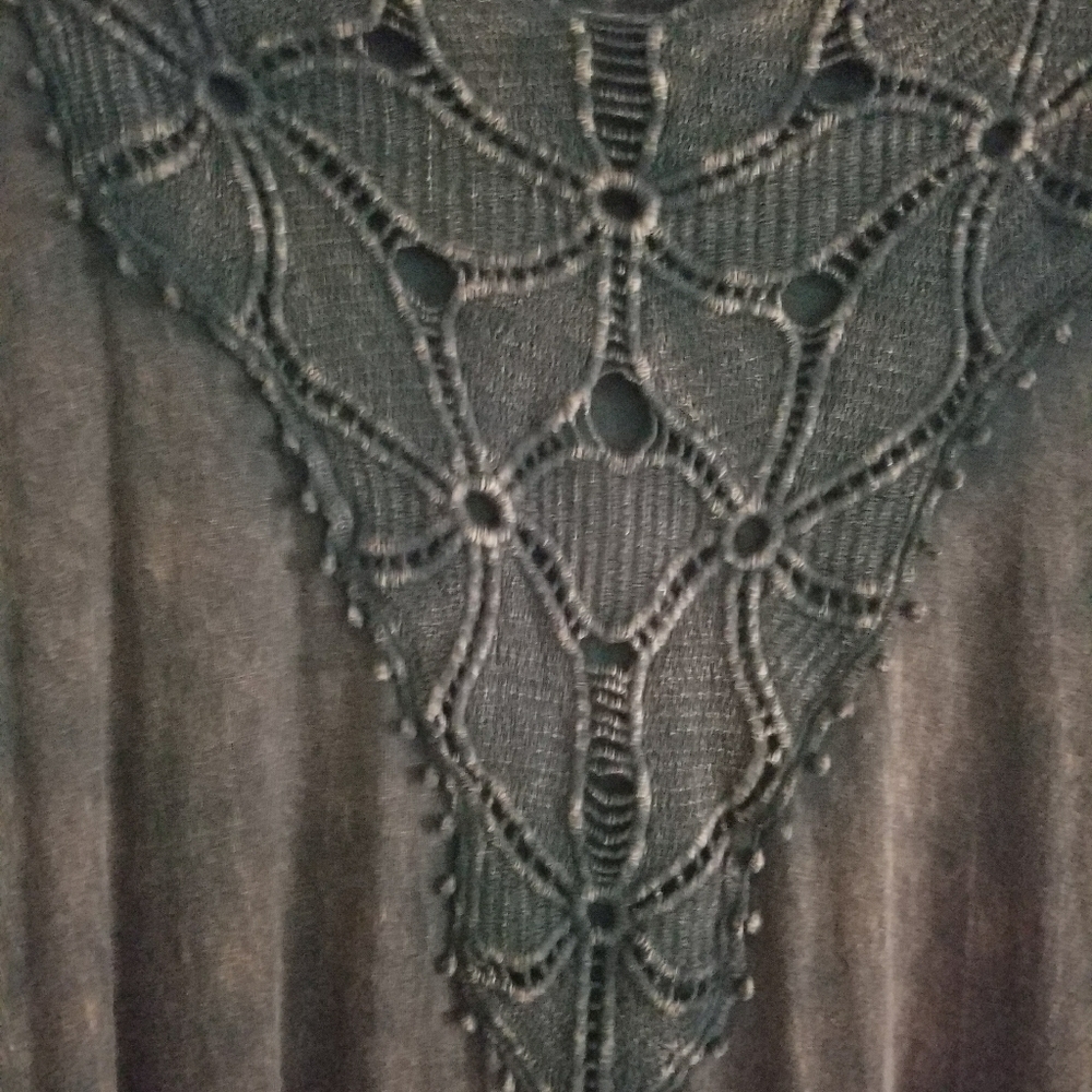 Tunic - Picture 2 of 4